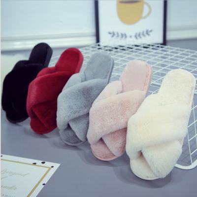 China Fashion Trend Ladies Plush Home Slippers Toe Slides Women Warm Faux Fur Cross Slippers Open Furry Soft Cross Plush For Women for sale