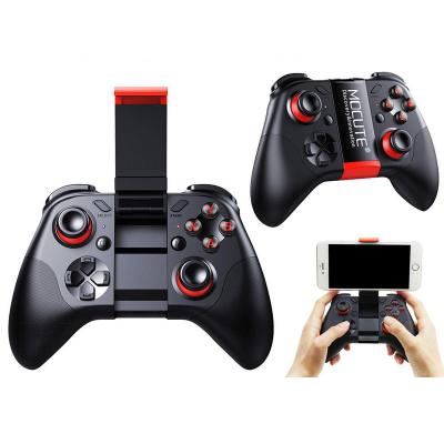 China Factory Price Wholesale Cheap Game Fashion Wireless Game Handle Controller Wireless Gamepad for sale