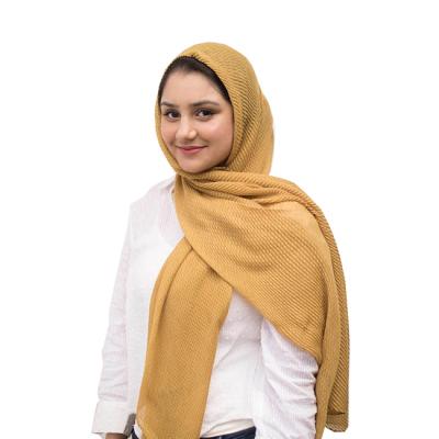 China 100% polyester 2020 hot products fashion style muslim scarf plain color fold wholesale fantastic excellent luxury cotton hijab women for sale