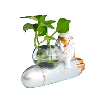 China Minimalist Nordic Creative Glass Vase With Light Desktop Astronaut Desktop Aquarium Hydroponic Decoration Ornaments for sale