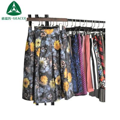 China High Grade Second Hand Clothes Korea Woman Clothes Bulk Used Short Skirt Second Hand Clothing In Spain for sale