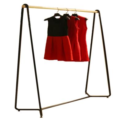 China Luxury Clothing Room Ideas Using UZ18115 Pipe Fittings Displays Rack for sale