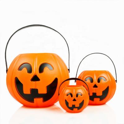 China Durable Kids Favor Plastic Light Halloween Candy Bucket for sale