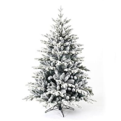 China Durable Decorated Giant Outdoor Christmas Tree With Decoration Lights for sale