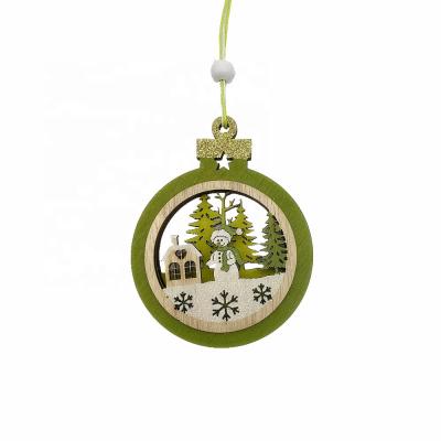 China Handmade wooden material round carving Christmas hanging ornaments for sale