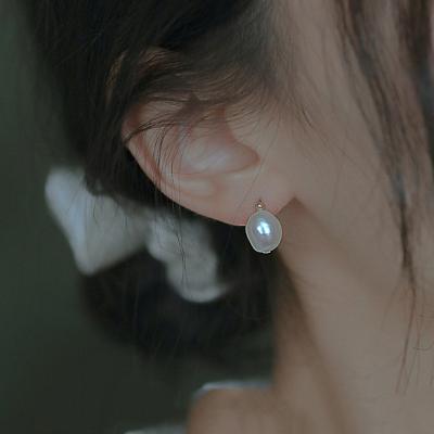 China High quality girl's ear clip 2022 new CLASSIC freshwater pearl nucleated pearl earrings retro soft for sale