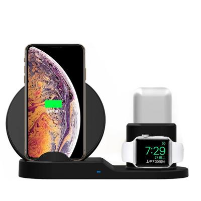 China Wireless Charger 3 in 1 Hot Selling Product 3 in 1 Mobile Phone Smart Watch Fast Wireless Charger for iPhone for sale