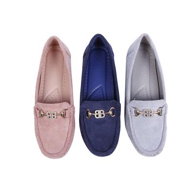 China New Deodorization Style Leather Flats Shoes Soft Foot Feeling Comfortable Athletic Shoes Suitable For Young Girls for sale