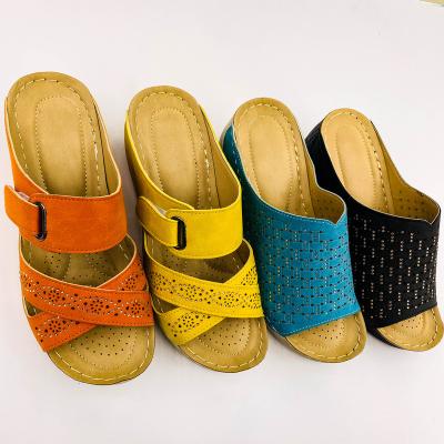 China Factory direct sales waterproof fashion comfortable slippers indoor and outdoor soft leather non-slip ladies customized sandals for sale