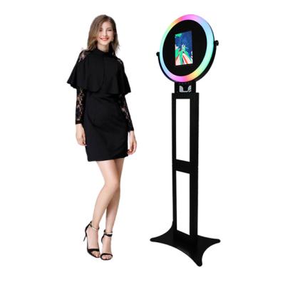 China 2022 new festival compact size Ipad booth with ring light simple design ipad photo booth floor standing for sale