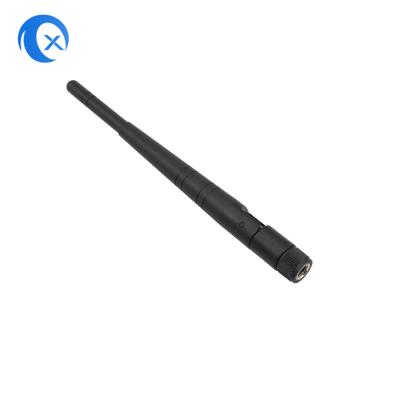 Chine L'antenne portable du canard de caoutchouc fonctionne de 2,4 GHz à 2,5 GHz L'antenne avec un connecteur masculin SMA RP à gain nominal de 3 dBi à vendre