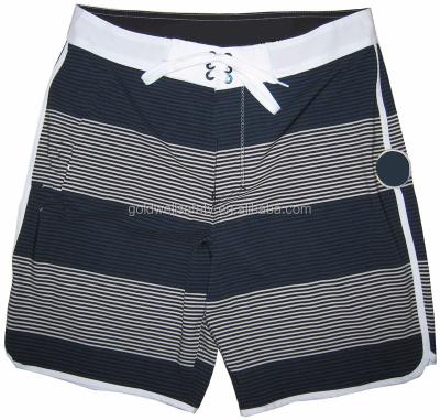 China Anti-wrinkle Mens Summer Cotton Beach Shorts à venda