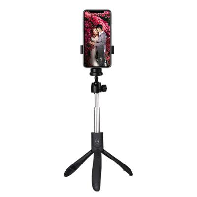 China Extendable bset selling portable high definition mini tripod with mirror K05 selfie stick tropod suitable for digital cameras for sale