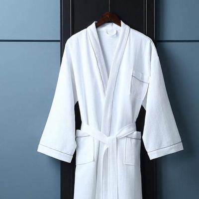 China Unsix Classic Breathable Warm Gift Plain Bathrobe Sleepwear Pajamas Hotel OEM Pockets Waffle Technics for sale