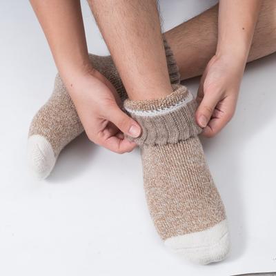 China QUICK DRY Running Cold Protection Custom Snow Stain Sock Keep Warm Thick Woolen Socks for sale