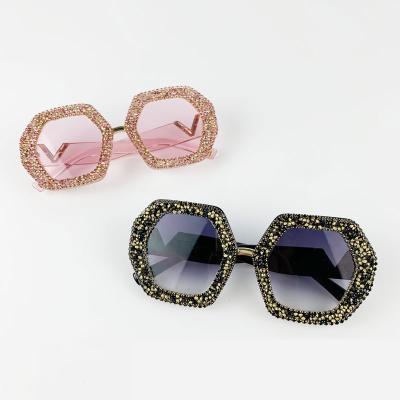 China Big Fashion Sunglasses Fashion Style Shade in USA Bingling Diamond Sunglass for sale