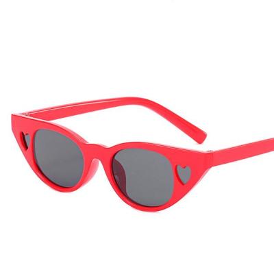 China Newest fashion uv400 sunglasses 2019 fashion heart kids sunglasses custom logo for sale