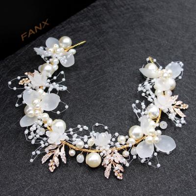 China Cozy YK2360A Leaf Pearl Flower Wedding Bridal Headband Handwoven Gold Fashion Wedding Accessories for sale