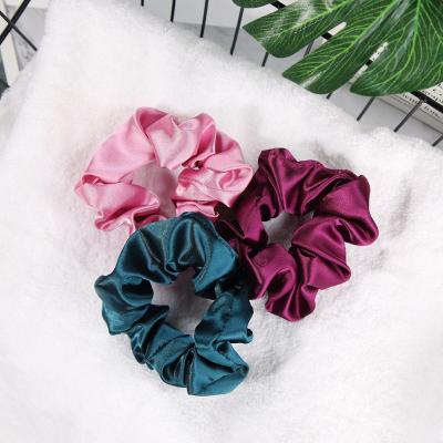 China Fashion Wholesale Customized Color Extra Large Satin Scrunchies High Quality Silk Satin Hair large scrunchies for sale