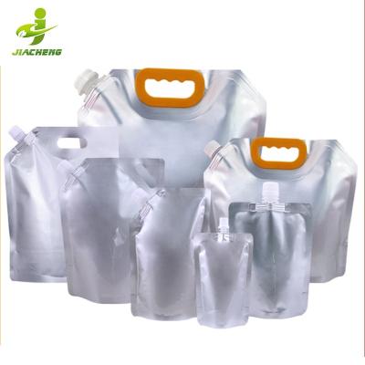 China Moisture proof bolsas de agua 5 l 250ml 500ml 1l 2l 12oz stand up gallon spout kit bag descartavel pouch aluminum standing liquid filling for sale