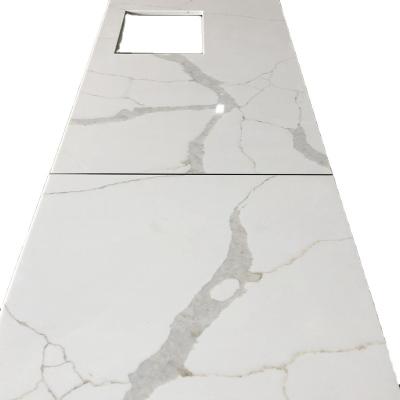 China Morden Gold Veins Calacatta Stone Calacatta White Gold Artificial Quartz For Benchtop And Island Top for sale