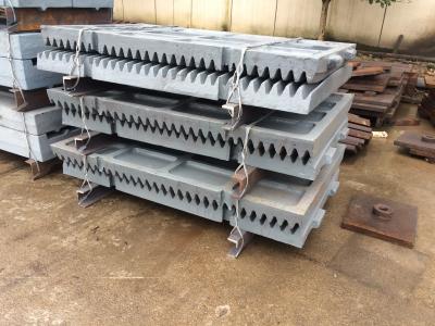 China shanbao Jaw Crusher spare parts high manganese casting  PE jaw plate for jaw crusher for sale