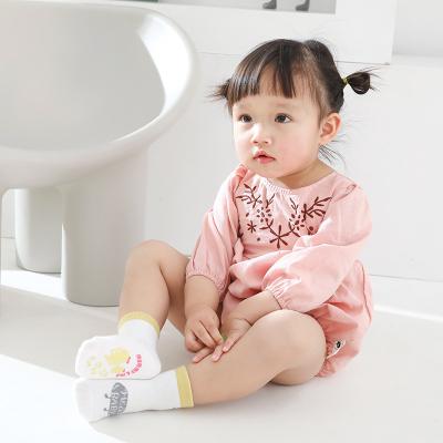 China QUICK DRY Newborn Anti-skid Baby Socks Cute Design Cartoon Cotton Baby Floor Socks for sale