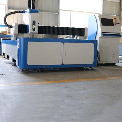 China 3015 1500X3000 Automated Fiber Laser Cutting Machine Laser Loading Manufacturing Equipment for sale