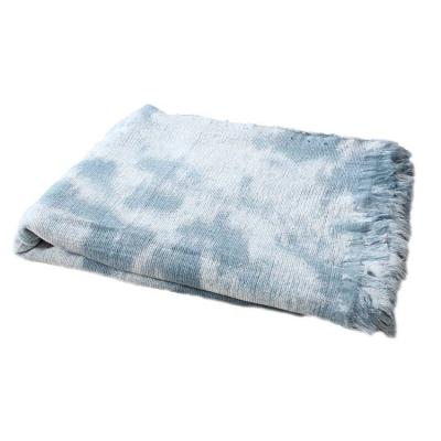 China Simple Hot Sale Tie Dye Throws Home Decor Blanket Throw Blanket With Tassels for sale