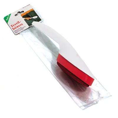 China Effective Reusable Velvet Rotating Head Lint Remover Brush for Clothes for sale