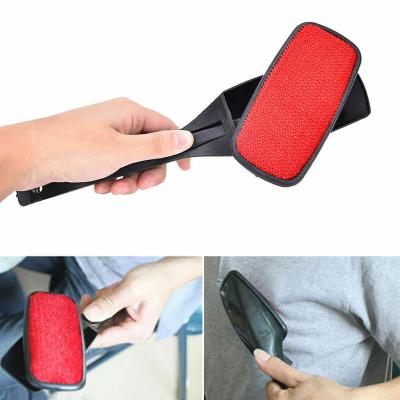 China Cleaning Tool Manual Clothes Portable Lint Pet Hair Remover Brush Comb rotatable hair removal brush for sale