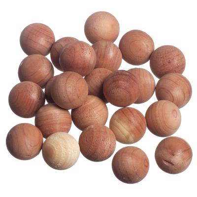 China Natural Pest Repellent red cedar wood ball for sale