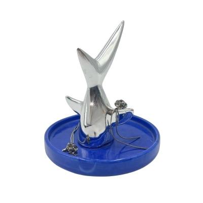 China 2023 Sustainable Deco Dolphin Dressing Table Porcelain Animal Ring Holder Jewelry Stand Jewelry Stands for sale