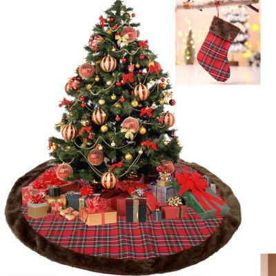 China Merry Christmas Home Decoration Plaid Carpet Christmas Tree Foot Cover Ruffle Edge Christmas Tree Skirt Festival Decoration Cloth with Christmas Socks for sale