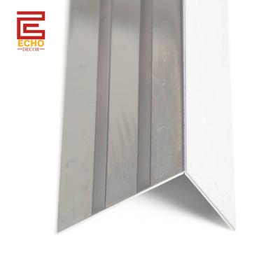 China Non Slip Stair Nosing Trim Stainless Steel Tile Stair Edge Trim Corrosion Resistant for sale