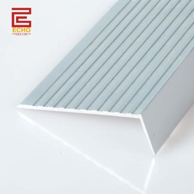 China Flexible Wide Stair Nosing Trim Aluminum Stair Nosing Profile for sale