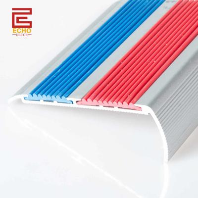 China Commercial Rubber Wide Stair Nosing Trim Anti Slip For Staircase for sale