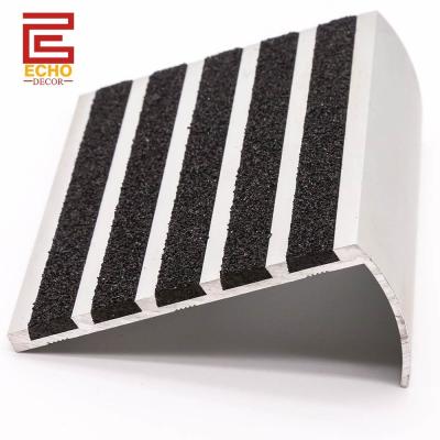 China Non-Slip Stair Nosing Trim Metal Bullnose Edging For Stairs Steps for sale