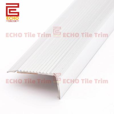 China Anti-slip trappen neus trim tegel stap rand beschermer aluminium Te koop