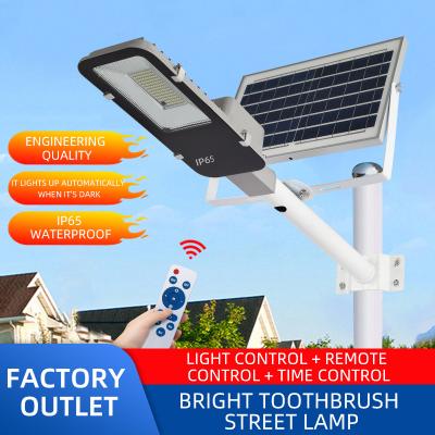 China High Quality 0 Emission 200w High Efficiency Solar Street Lights Outdoor Led Solar Green Energy Saving Solar Light Posts Street Lights for sale