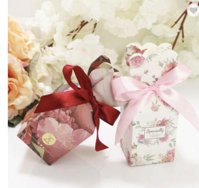 China Recycled Cardboard Paper Materials Custom Wedding Hot Candy Sweet Sale Box for sale