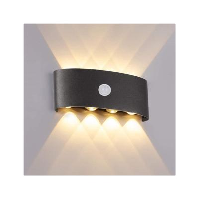 China Modern Nordic Wall Lights LED Motion Sensor Wall Sconce Light 8W Up Down Aluminum Indoor Wall Lamp for sale