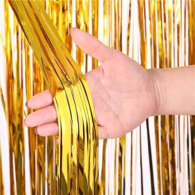 China 2020 New Arrival Party Supply Fringe Backdrop Decoration Aluminum Foil Door Curtain Size 1M Width 2M Length Aluminum Silver Curtain for sale