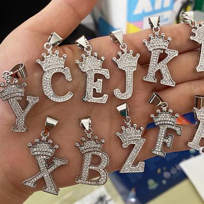 China Beautiful Letter Crown Pendant Silver Stone Letter Pendant Jewelry for sale