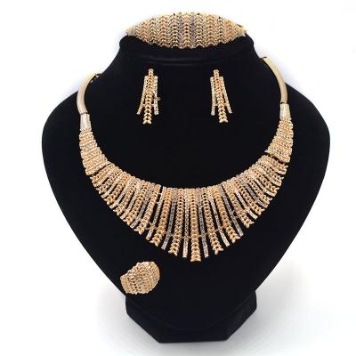 China New Arrived CLASSIC 14k Gold Crown Necklace Set India Wedding Jewelry Set Bridal for sale