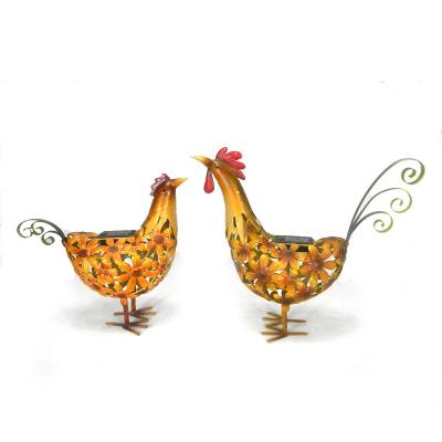 China Retro Creative Plug-in Iron Art Metal Chicken Model Outdoor Decoratio Garden Yard Slow Minimalist European Lawn Decoration Amazon Time for sale