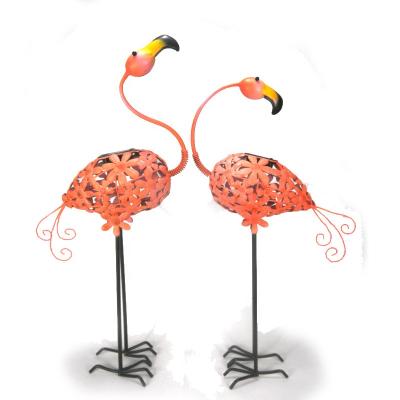 China European Slow Metal Creative Plug-in Flamingo Iron Retro Decoration Lawn Yard Garden Style Amazon Weather Outdoor Decoration for sale