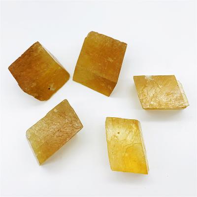 China Wholesale Natural Yellow Calcite Slabs From Europe Crystal Iceland Spar Optical Raw Calcite For Healing for sale