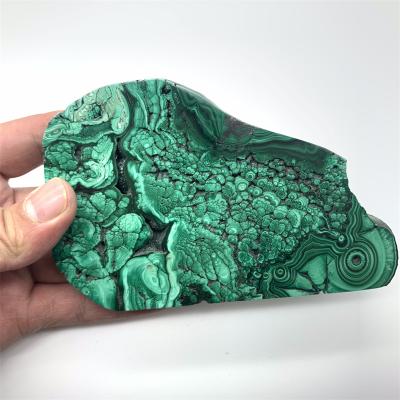 China Europe High Quality Natural Reiki Wholesale Chip Malachite Slab Malachite Slices For Decoration for sale