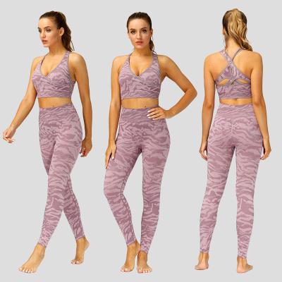 China Autumn Breathable Women New Design Modern Fitness Wear Set Camouflage Colored Tight 2 Piece Workout Yoga Set for sale